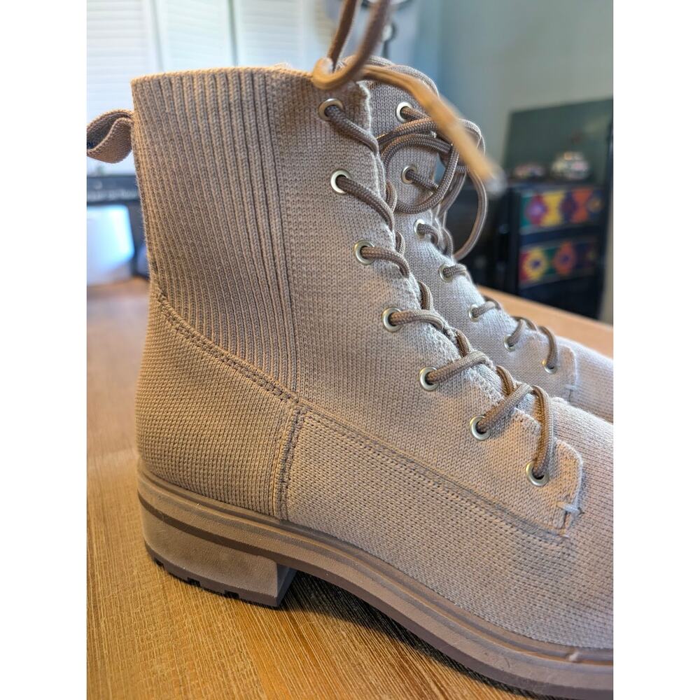 Rothy's The Laced Lug Boot Hickory Tan Knit Combat Ankle Boots Women's Size 8 - Picture 2 of 10